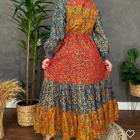 FARM Rio Floral Royalty Patch Maxi Dress Size S - Picture 3 of 14